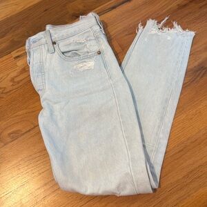 Levi’s | Lightwash Distressed Cut-off Skinny Jeans